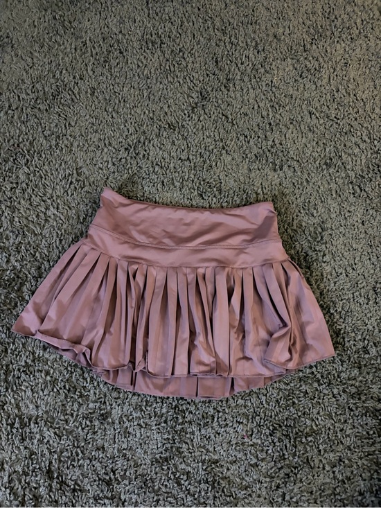 Gold Hinge Dresses & Skirts - Gold Hinge - Women’s Pleated Plum Mini Skirt (Medium)